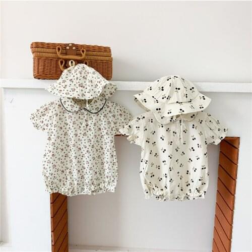 Summer small floral baby girl one-piece Korean version of the little cherry baby short-sleeved triangle romper baby romper