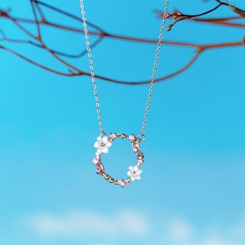 MloveAcc 925 Sterling Silver Flower Loop Pendant Necklace Fashion Classic Circle Necklace for Women Luxury Jewelry