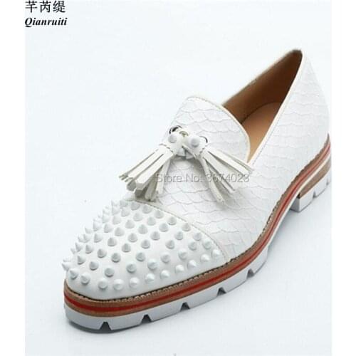 Qianruiti Men White Alligator Loafers Anti-skid Low Heels Rivets Studded Casual Shoes Men Slip on Fringes Loafers Party Dress
