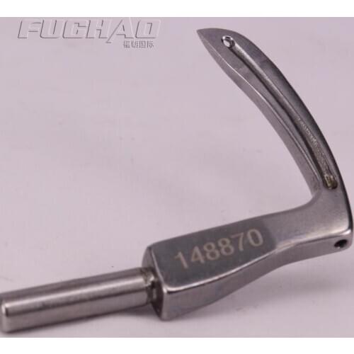 148870 Looper Suitable For 926-A Curved Needle Bending Of Needle Industrial Sewing Machine Spares Parts Sewing Machine Parts