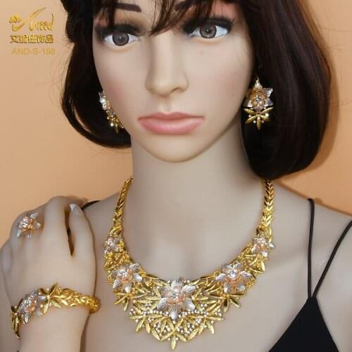 Nigeria Gold Color Wedding Jewelry Sets 24K Flower Bracelets For Women Dubai African Party Necklace Earrings Ring Bridal Gifts