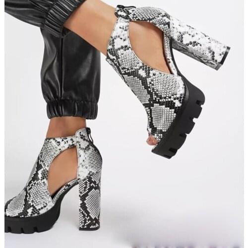 Snake pattern black platform platform high heels womens high heels 2020 trend new super high heel womens high heels comfortabl
