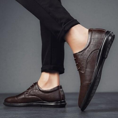 Para leisure shoe men man breathable causal sapato mens leather masculino zapatos for male new de hombre casual sneakers black