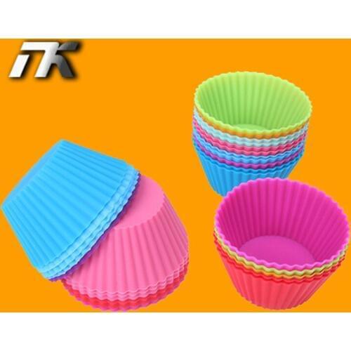 12Pcs/lot Silicone Moulds 6cm 7g 6 Colors Soft Silicone Round Cake Tools Muffin Chocolate Cupcake Liner Baking Cup Cake Mold