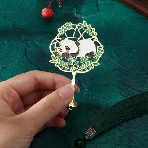 1pc Creativity Panda Tassel Pendant Bookmark Cute Brass Hollow Pattern Book Mark Page Folder Office School Supplies Stationery