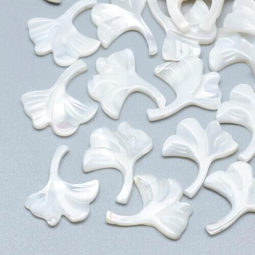10pcs Natural White Shell Mother of Pearl Shell Ginkgo Leaf Pendants for necklace jewelry DIY making Decor 16x15x2mm