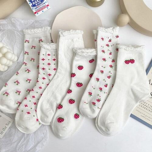 Japanese Cute Women Socks Red Strawberry Korean Style Flowers Crew Socks Kawaii Women Cotton Socks Harajuku Strawberry Cow Socks