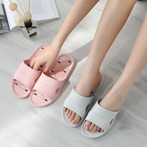 Summer Beach PVC Soft Bottom Slippers Leisure Antiskid Shoes Mens and Womens Indoor Bathroom Thick Bottom Slippers