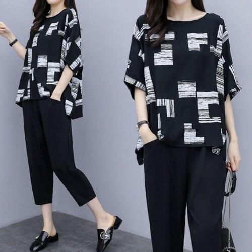 Women Spring Summer Short Sleeve T-shirt+Calf-Length Pant 2Pcs Geometric Pattern Fashion Loose Causal Clothing Set Large Size