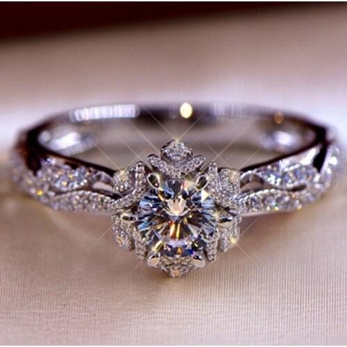 Trendy Crystal Engagement Rings For Women AAA White Zircon Cubic Hollow Flowers Shining Wedding Promise Rings Jewelry Gift