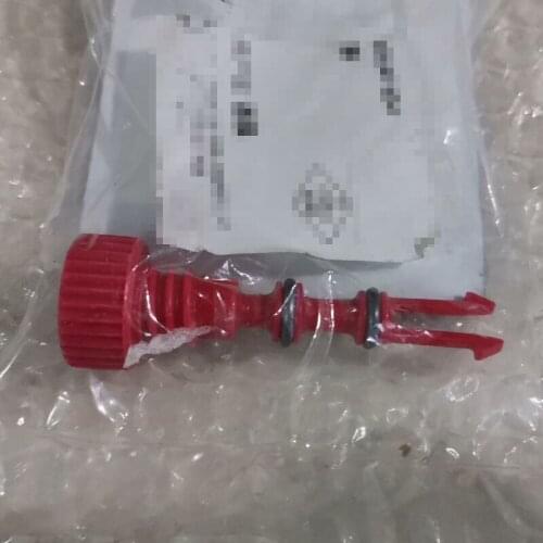 CAR plug 2004-2007vol vov50 s40 c70 c30 s40 water tank plug water plug radiator water tank plug rubber plug drain valve drain pl