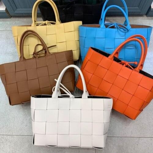 Luxury Designer Brand Women Bags Cow Leather Causal Tote Handbag Woven Large Capacity Fashion Shoulder Beach Bag For Women 2021