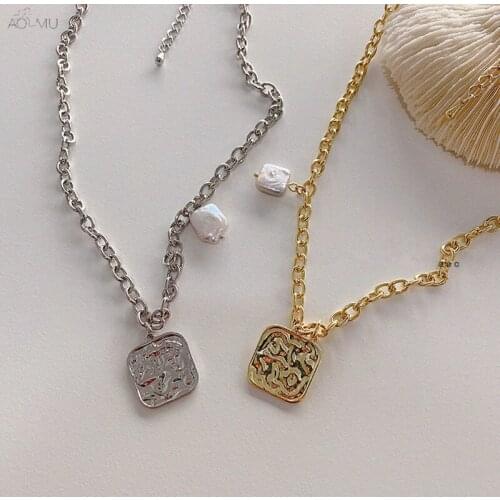AOMU 2020 New Winter Korea Retro Freshwater Pearl Geometric Square Pendant Necklace Clavicle Chain for Female Jewelry Gifts