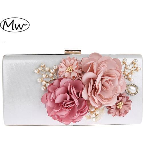 2019 New 9 Colors Handmade Fabric Flowers Evening Bag Luxury Wedding Bride Clutch Bag Pearl Party Handbag Mini Purses Wallet