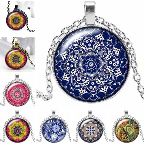2020 New 3 Color Necklace Glass Convex Round Personality Ethnic Wind Mandala Pattern Pendant Necklace Gift Wholesale