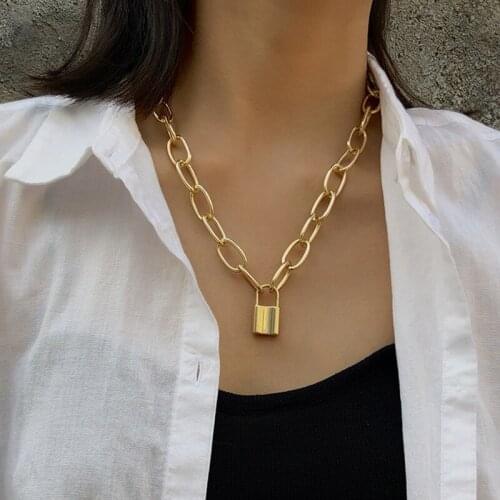 Rock Lock Layered Choker Chain Necklace on The Neck with Lock Punk Jewelry Key Padlock Pendant Necklace for Women Gift