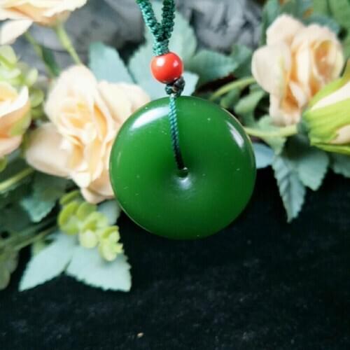 China Green Jade Safety buckle Sweater Chain Jewelry Fine Jewelry Lucky Safety Charms Handmade Bead chain Jade Pendant