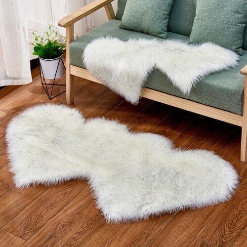 Double heart shape Rug Carpets for Living Room Decor Faux Fur Carpet Kids Room Long Plush Rugs for Bedroom Shaggy Area Rug