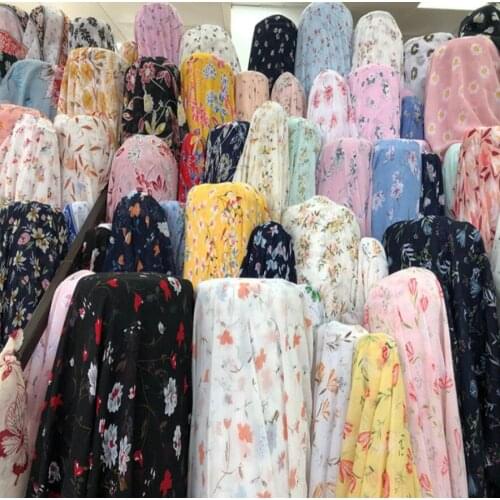 Printed chiffon fabric top female broken flower slightly transparent 75D fragrant pansy hanging fabric small fresh dress fabric