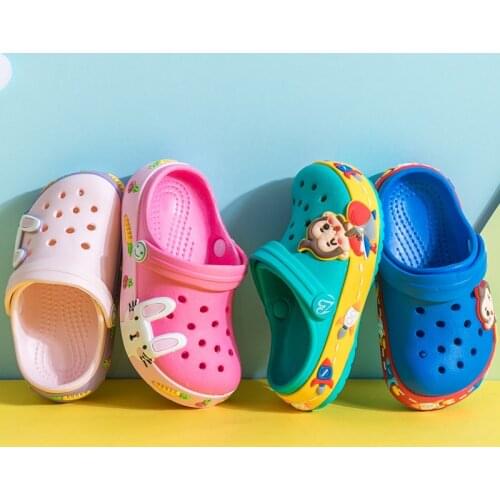 2021 Summer New Childrens Hole Shoes Boys and Girls Cartoon Cute Monkey Beach Shoes Breathable Comfortable Sandals