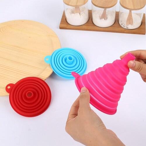 Telescopic Long-necked Kitchen Funnel Foldable Candy Color Funnel Household Liquid Filling Oil Grid High Temperature Resistance