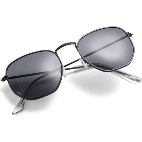 Vintage Street Shot Fashion Women Sunglasses For Dress Up Retro Trend Female Girl Sun Glasses Alloy Frame Eyewear UV400 Eyeglass