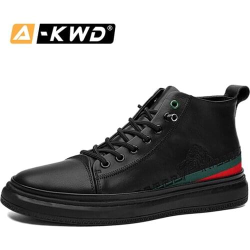New Quality Leather Mens Casual Shoes Men Outdoor Non-slip Flat Luxury Brand Fashion Sneakers Men Adult Breathable Comfort Shoes