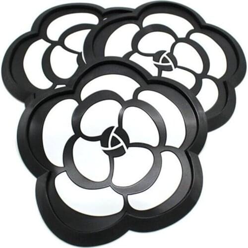 1 Pcs New mobile phone anti-skid pad PVC soft elastic car mat car phone perfume cigarette mobile phone pad gadget car