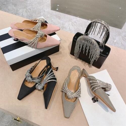 2021 Hot Silk Woman Slippers Summer Woman Shoes Luxury Pointy Slippers Rhinestone Decora Slippers Fashion Mules Zapatos De Mujer