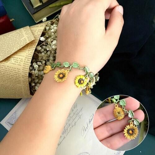 High Quality Cute Vintage Bracelet Sunflower Flower Bracelet Alloy Bake Lacquer Women Bracelet Jewelry