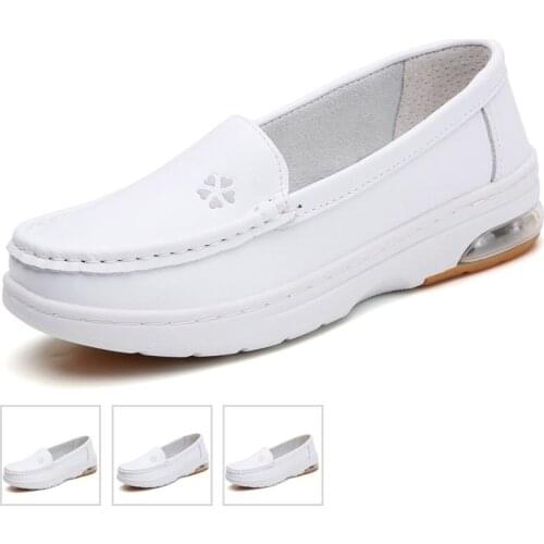 Sale Woman Working Loafers Spring Summer Outdoor Quality Slip-on Flats Soft Big Size White Nursing Shoes for Ladies