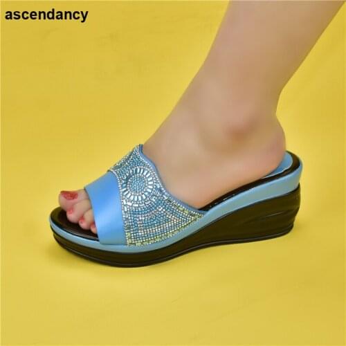 Rhinestone-decorated womens shoes, high-heeled shoes, Italian brand-name patched rhinestones and Italian womens shoes