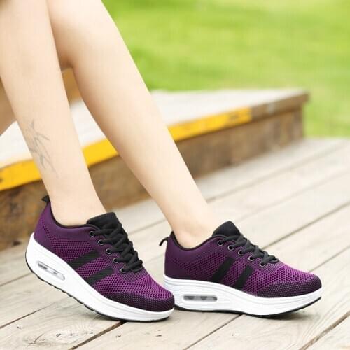 2020 Womens Snakers Fly-woven Outdoor Soft-soled Walking Shoes Increased Air Cushion Shoes Casual Shoes Zapatos Mujer Tenis