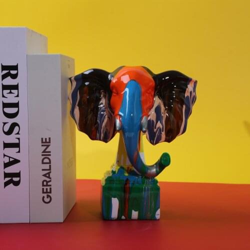Art Creative Elephant Street Painted Stain Simple Color Decorations Home Entrance Wine Cabinet Office Decorations Resin Crafts