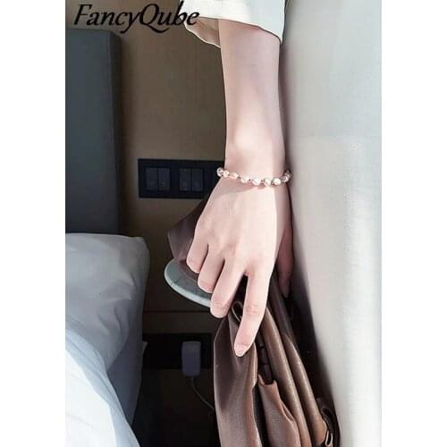 2021 New Baroque Natural Pearl Bracelet Sexy For Woman Bracelet Fashion Lady Temperament Bracelet Jewelry South Korea