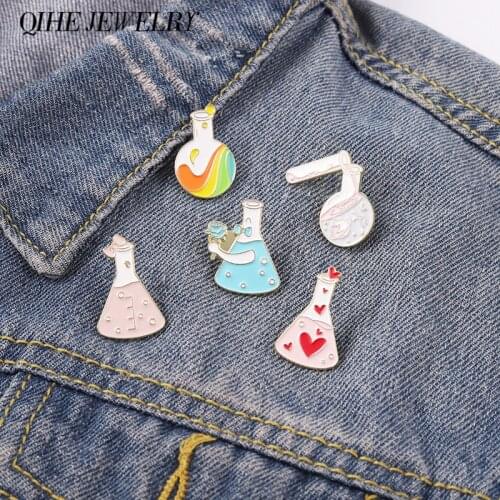 Science Beaker Enamel Pin Erlenmeyer Flasks Round Pins Magic Brooches Badges Clothes Hats Hard Lapel Women Men Jewelry Custom