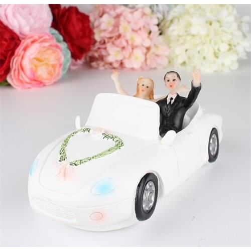 Wedding Car Romantic Groom & Bride Cake Topper Dolls Marry Resin Couple Figurine Decoration Supplies Valentines Ornaments