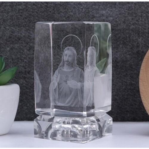 Crystal 3D Jesus Engraved Statue Sculpture Figurines Miniatures Art Crafts Ornament For Home Souvenirs Christmas Decoration Gift