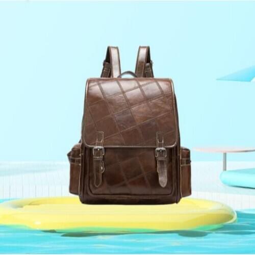 Splicing Womens Leather Bags2020new Womens Backpack Retro Fashion Large Capacity Package Cover Type Backpack Free Shipping