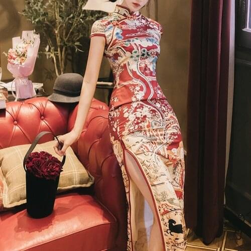 2021 New Palace Retro Chinese Style Warlord Wife Cheongsam Red Short-sleeved Stand-up Collar Buckle Split Sexy Republic of China