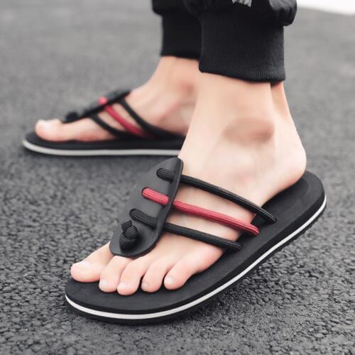 Simple casual design mens slippers summer cool flip-flops popular latest outdoor large size beach sandals and slippers