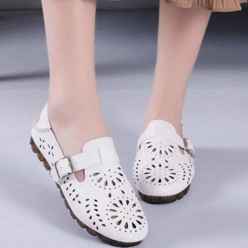 Summer Hollow Out Women Shoes Flat Breathable Moccasins Round Toe Mesh Hollow Out Flats Non-slip Lady Slippers Zapatos Mujer