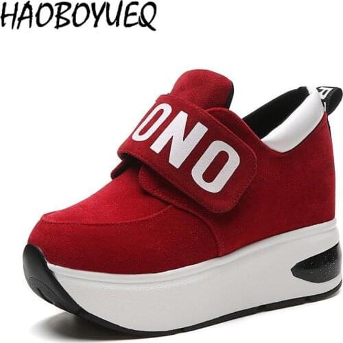 HAOBOYUEQ Women's Slip-ons