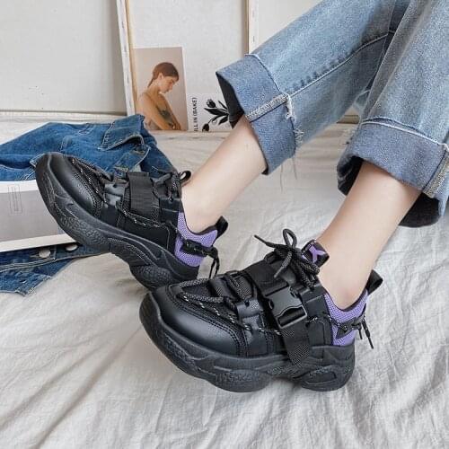2020 New Spring and Autumn platform leisure sports shoes net top breathable womens shoes fashion daddy shoes X573