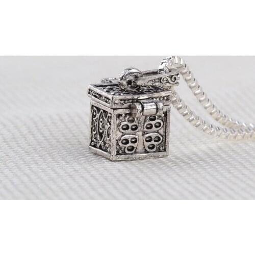 Retro Unique Creative Design Magic Storage Box Necklace For Women Silver Color Necklaces Jewelry Accessories Gift
