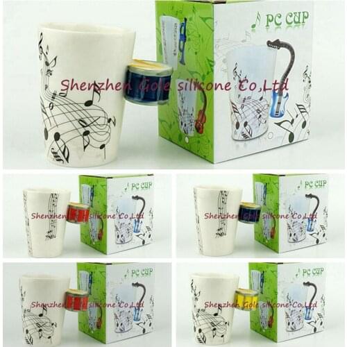 30pcs/lot Creative Music Violin Style Guitar Ceramic Mug Coffee Tea Milk Stave Cups with Handle Coffee Mug Novelty Gifts