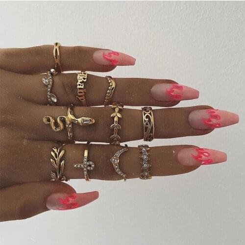 11 Pcs/Set Women Rings Set Bohemia Snake Cross Leaf English Letters Star Crystal Knuckle Gold Ring Fashion Dance Party Jewelry