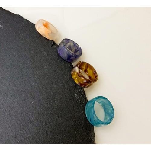 2021 New Korea Simple Resin Transparent Colorful Acrylic Thick Open Circle Round Adjustable Rings For Women Fashion Jewelry