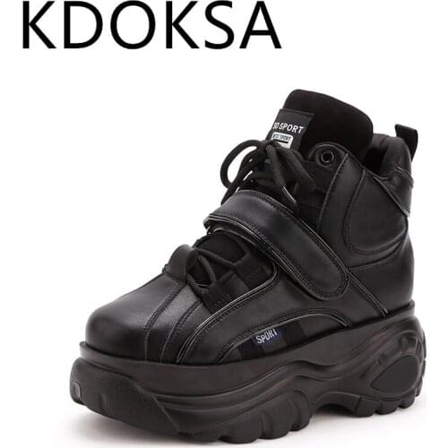 2021 Spring New Sports Womens Shoes Splicing Fashion Womens Shoes Increase Leisure High-help Thick Soled Shoes Wholesale