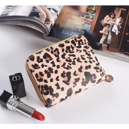 Fashion Long Zipper Women Wallets Bright Leather Black and White Wallet Wallet Prismatic Bag Flower Corner Clutch Bag Purse